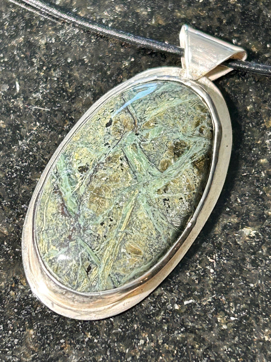 California Serpentine Oval Pendant