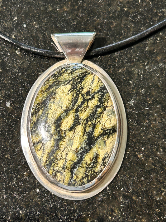 California Serpentine Oval Pendant