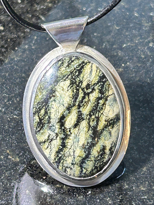 California Serpentine Oval Pendant
