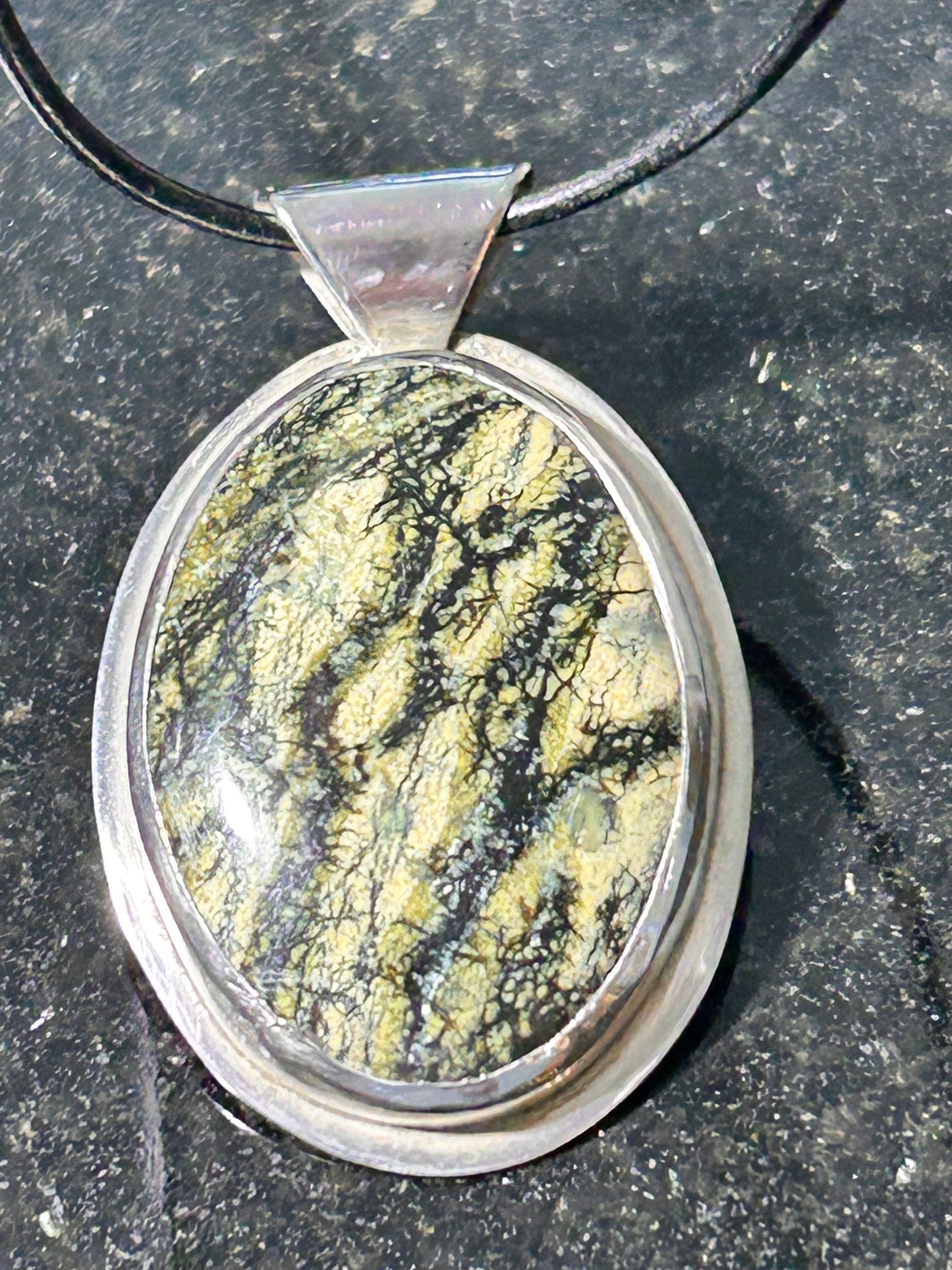 California Serpentine Oval Pendant